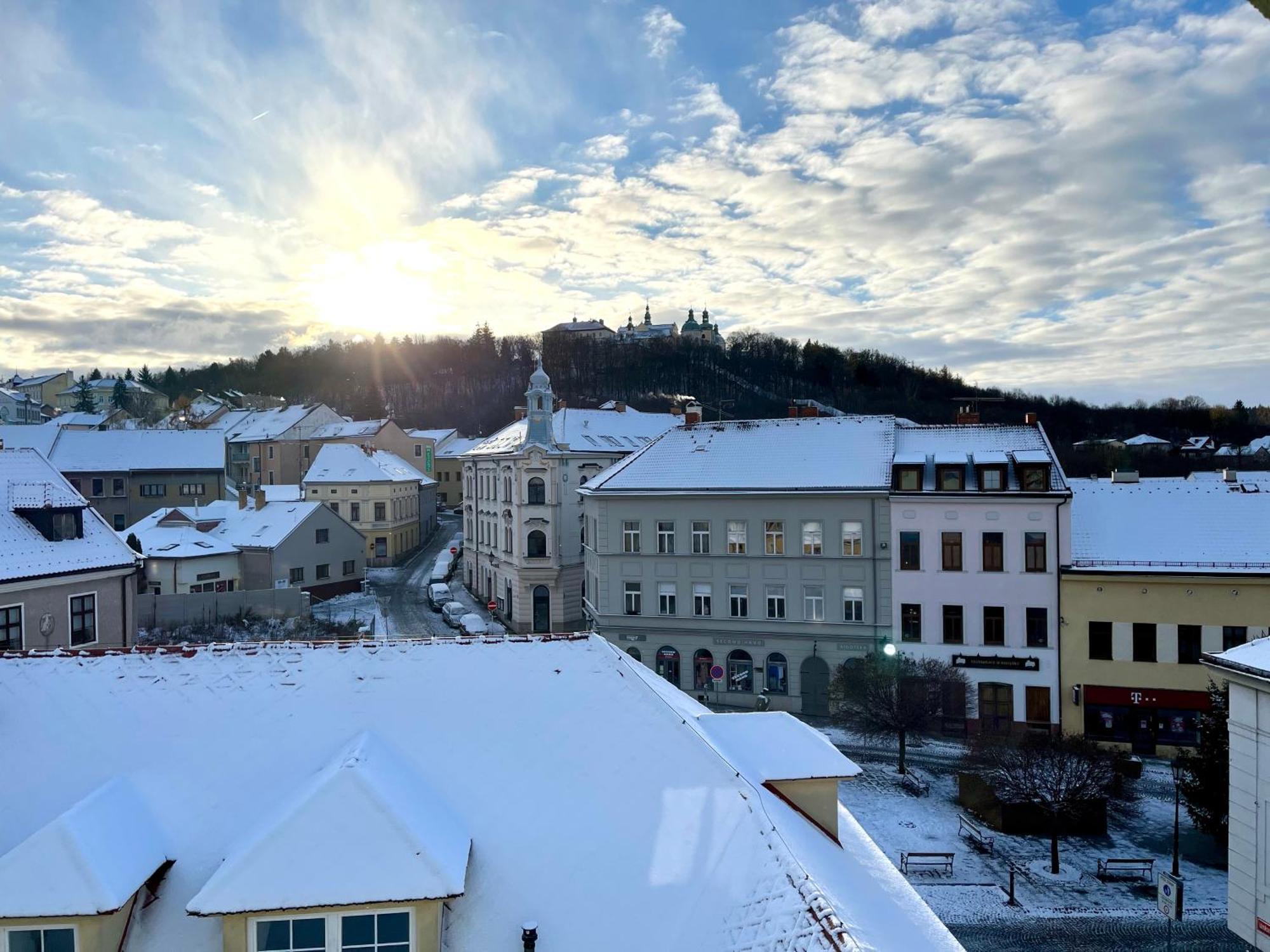 Příbram 时光咖啡旅馆酒店 外观 照片